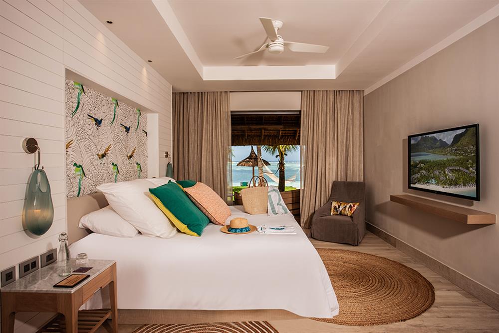 Paradis Beachcomber Golf Resort & Spa